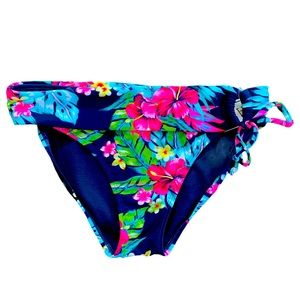 NWT STRAPPY SWIMSUIT SWIMWEAR BIKINI BOTTOM